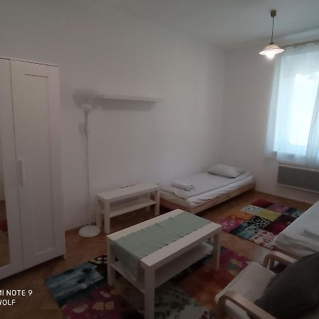 Gizella Apartman Eger Ngoại thất bức ảnh