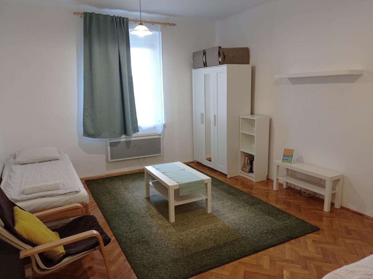 Gizella Apartman Eger Ngoại thất bức ảnh