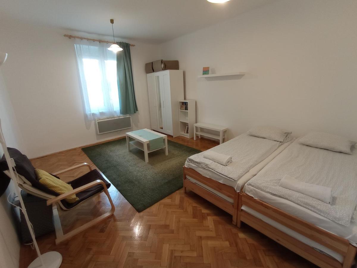 Gizella Apartman Eger Ngoại thất bức ảnh